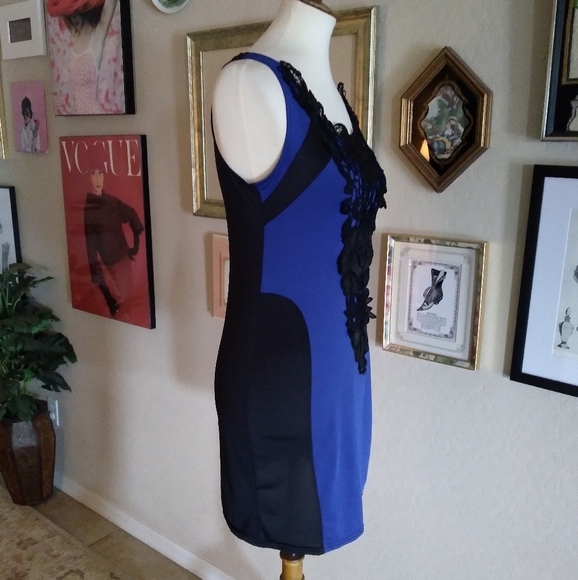 Vintage 80's Black Lace and Electric Blue Chemise - Picture 3 of 4